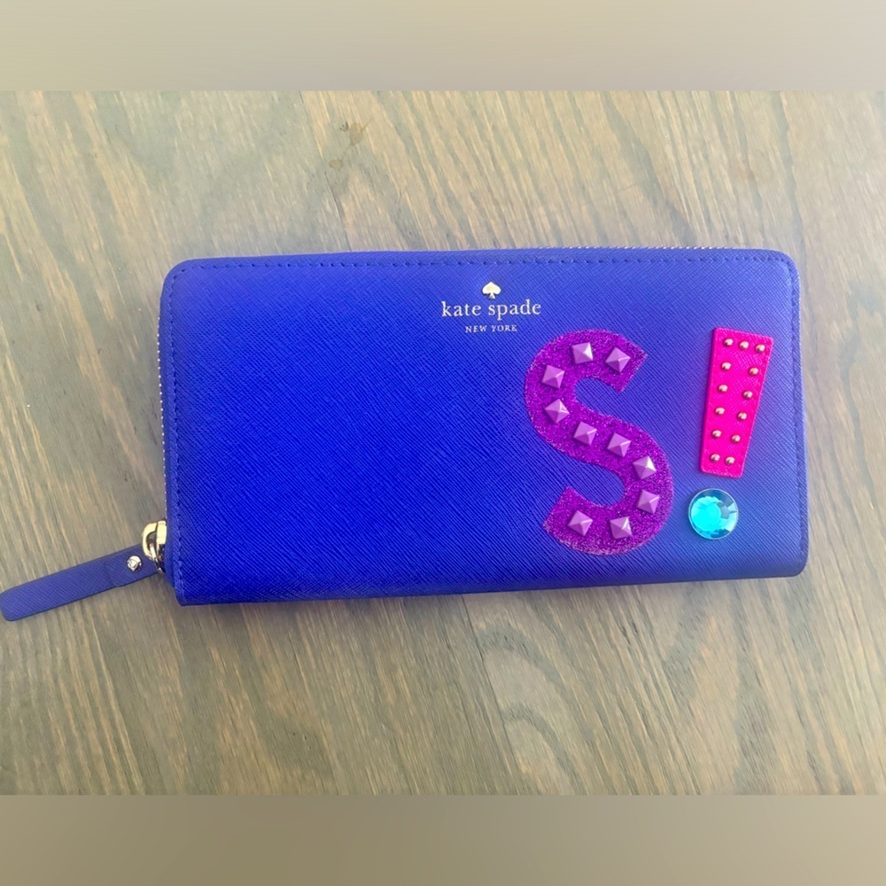 Kate Spade Hartley Lane Lacey S Wallet Purple Rhinestone Excellent Condition